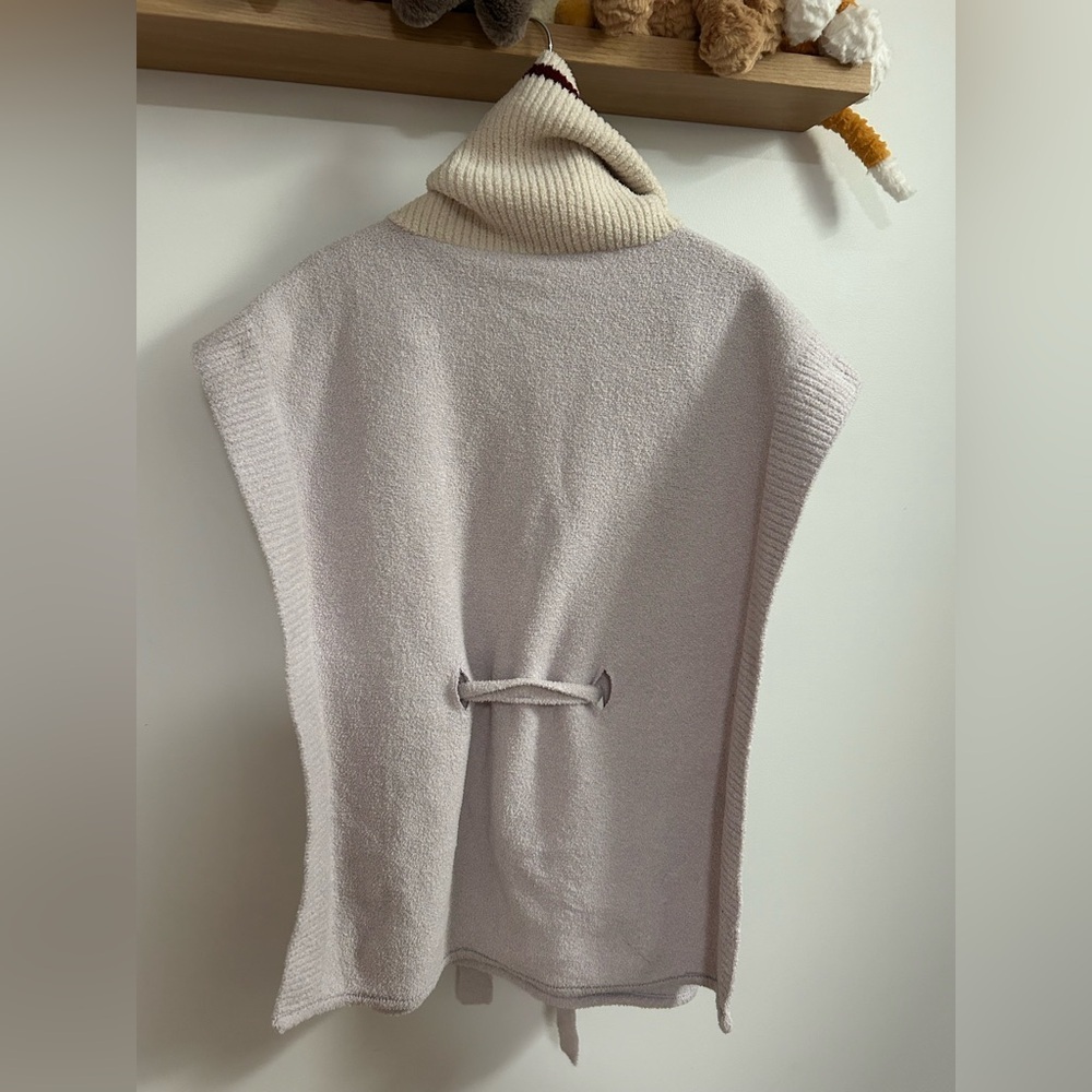 nwt Roots - kids poncho - size L/XL - Picture 4 of 6